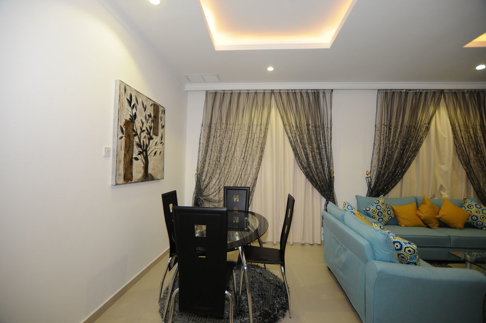 Al Muhanna Plaza Luxury Apartments Kuwait City Exterior foto